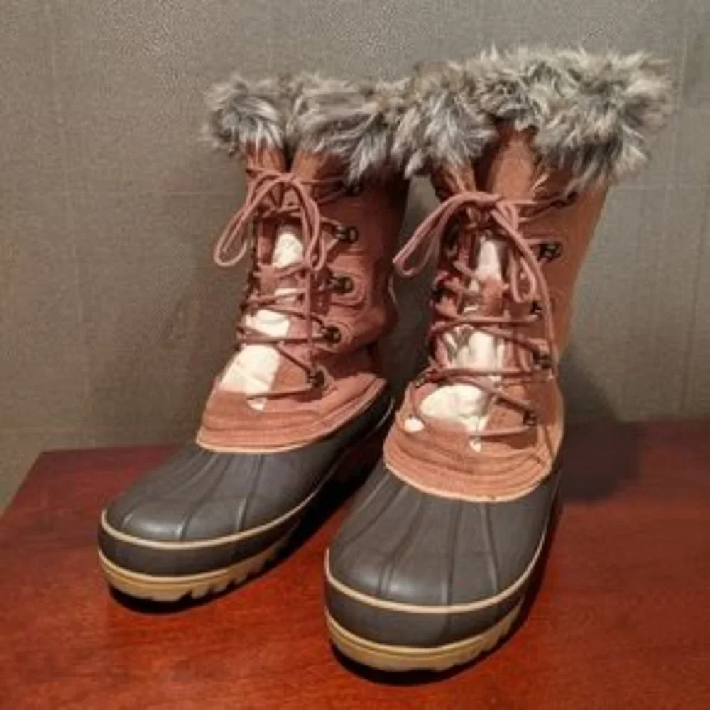 NEW! KHOMBU Nordic Tan/Brown/Ivory Winter/Rain Lace Up Boots w/ Faux Fur 🏠